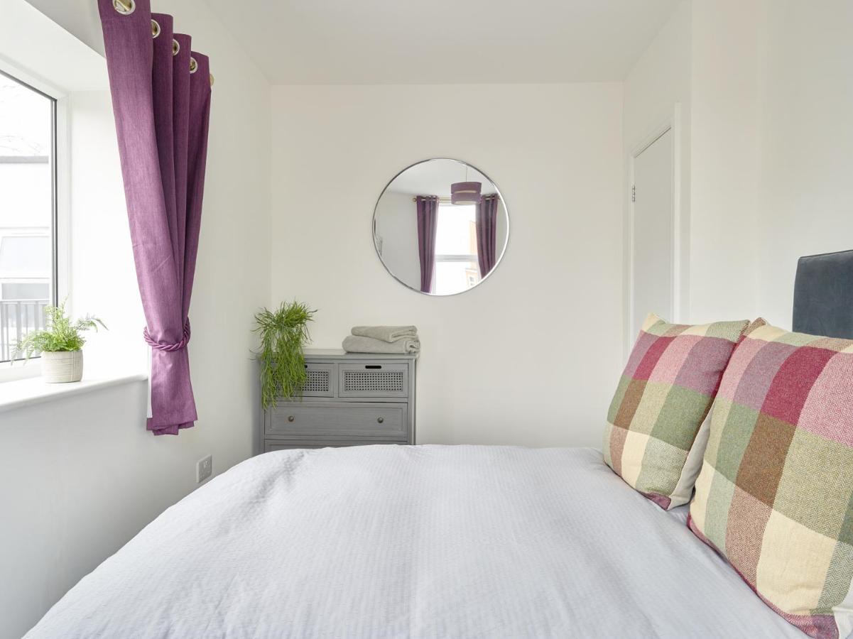 Curb Properties - Super 2 Bed Apartment 5 Min From Town Centre Cheltenham Exterior foto